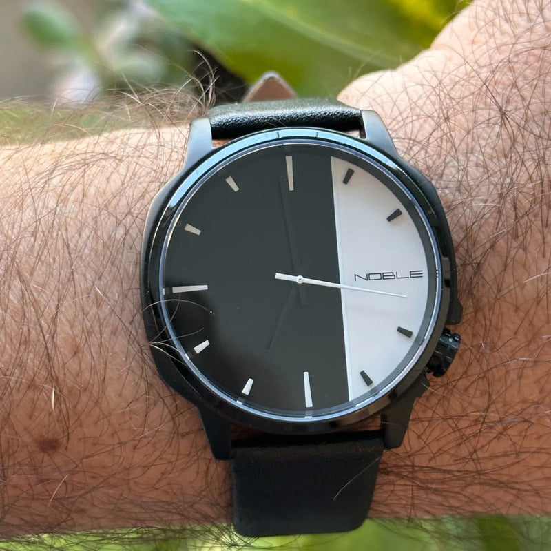 Reloj Noble Zafiro Hombre Movimiento Suizo Años 2020s Offset