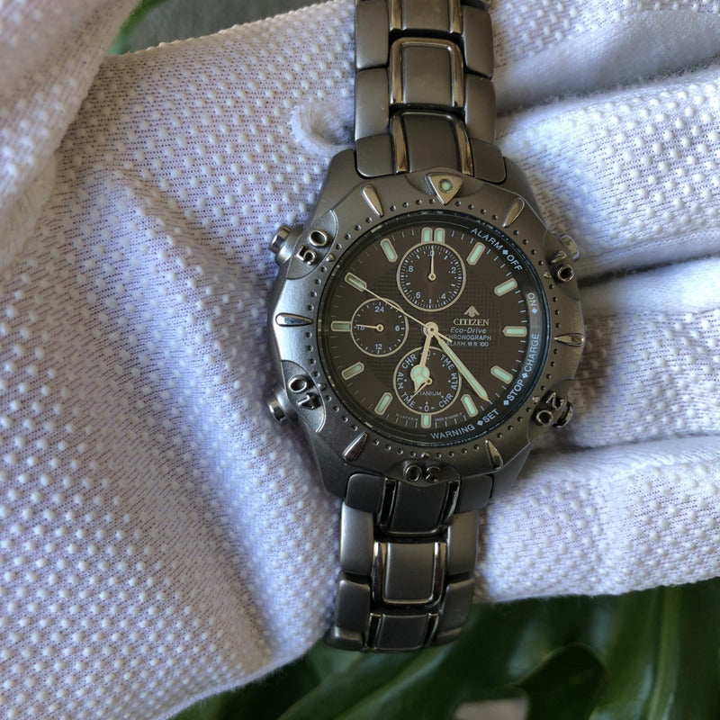 Reloj Citizen Eco-drive Solar Hombre Año 2001 Cronógrafo Titanio