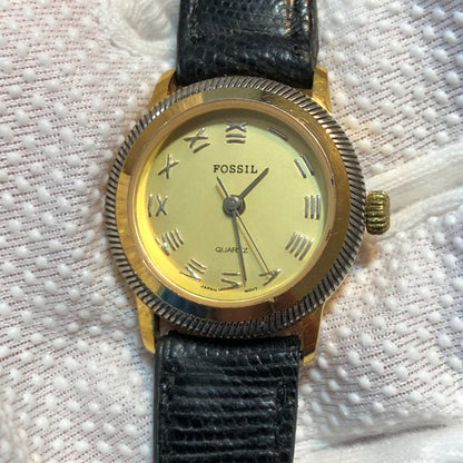 Reloj Fossil Mujer Años 80s Dorado Números Romanos Pionero