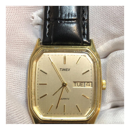 Reloj Timex Quartz Vintage Cuadrado Dress Con Día Y Fecha