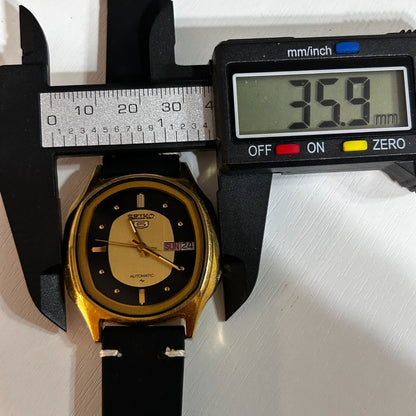 Reloj Seiko 5 Hombre Vintage 1983 Automático Inglés/árabe Edición Inter