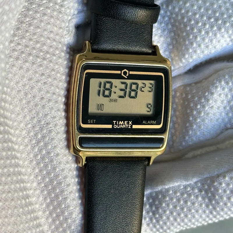 Reloj Timex Q Digital Hombre 1988 Retro Impecable Muy Escaso
