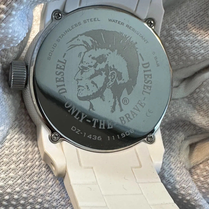 Reloj Diesel Hombre Blanco Año 2011 Only Brave 44mm