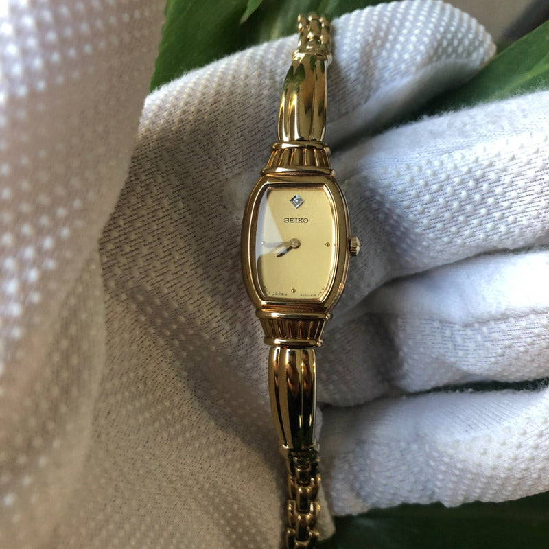 Reloj Seiko Mujer Año 1997 Cuarzo Tonneau Aplique Diamante