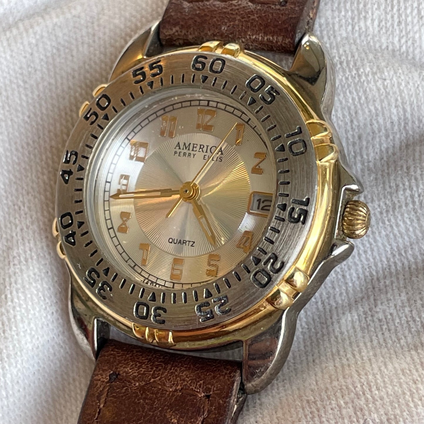 Reloj America Perry Ellis Mujer 90s Bicolor Pulsera Trenzada ÚNICO