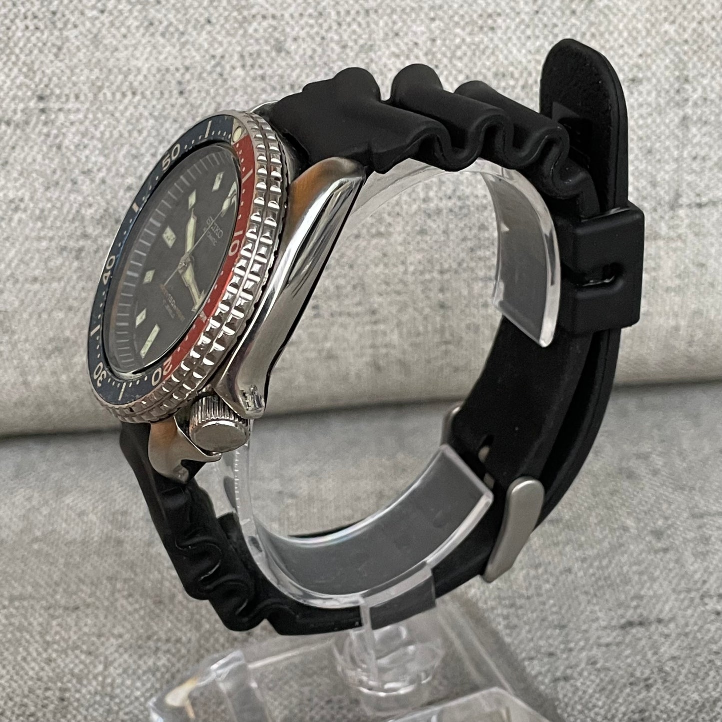 Reloj SEIKO Diver Pepsi Automático Marzo de 1991 / 7002A de 17 Jewels