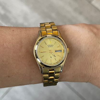 Reloj Citizen Mujer Quartz Dorado Día/Fecha 2000s Compacto