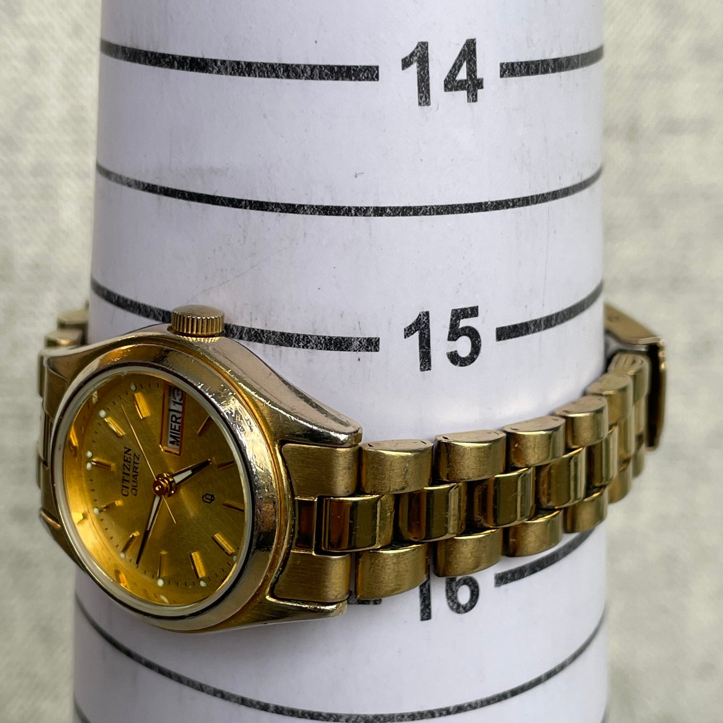 Reloj Citizen Mujer Quartz Dorado Día/Fecha 2000s Compacto
