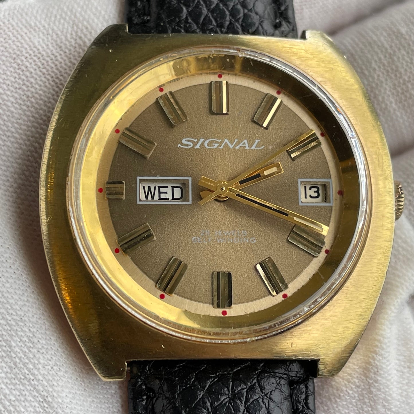 Reloj Signal Automático Hombre Inicio de Años 70 Cushion 25 Jewels