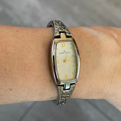 Reloj Anne Klein Mujer Bicolor 2000s Dial con Textura Compacto