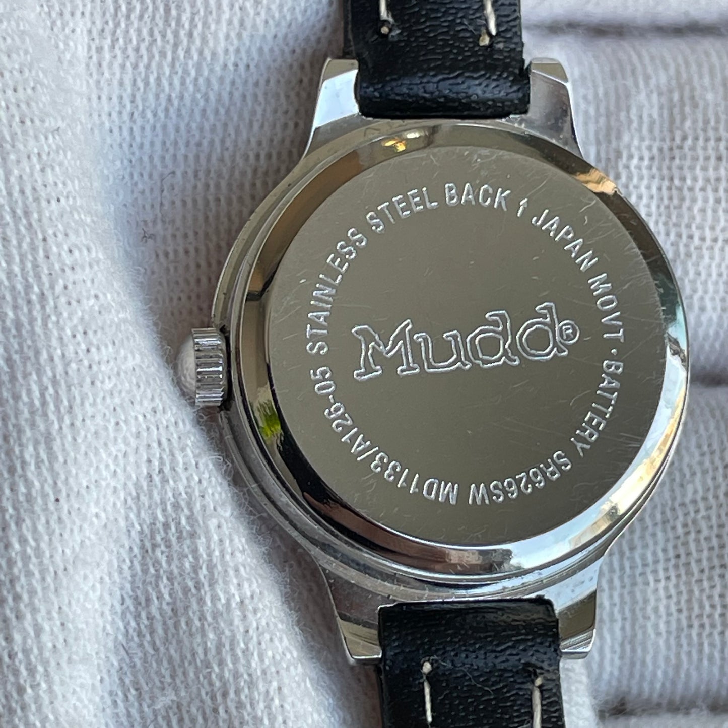 Reloj Mudd Mujer 2000’s Nácar Pila 24 mm Compacto