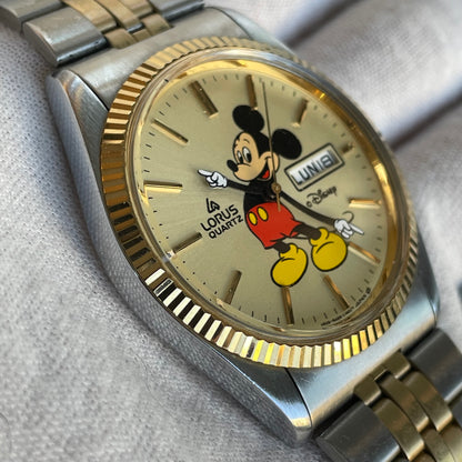 Reloj Lorus by SEIKO Disney Mickey Mouse Hombre Años 90´s Bicolor Original