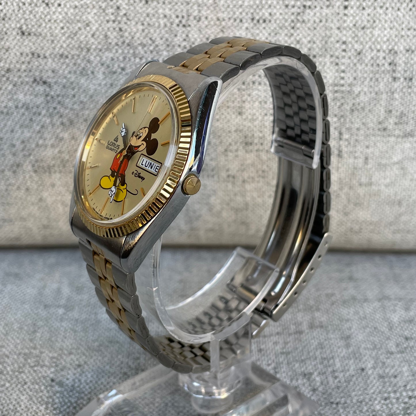 Reloj Lorus by SEIKO Disney Mickey Mouse Hombre Años 90´s Bicolor Original