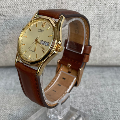 Reloj Citizen Quartz Hombre años 90´s Dial Champagne Day-Date