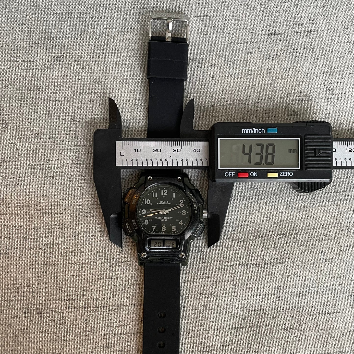 Reloj Casio Geo Trail FT-611 Ana-Digi Hombre Años 90s Escaso