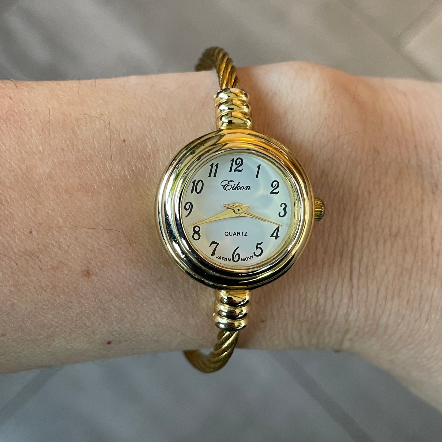 Reloj Eikon Mujer Año 2006 Pulsera Tipo Joya Dorado