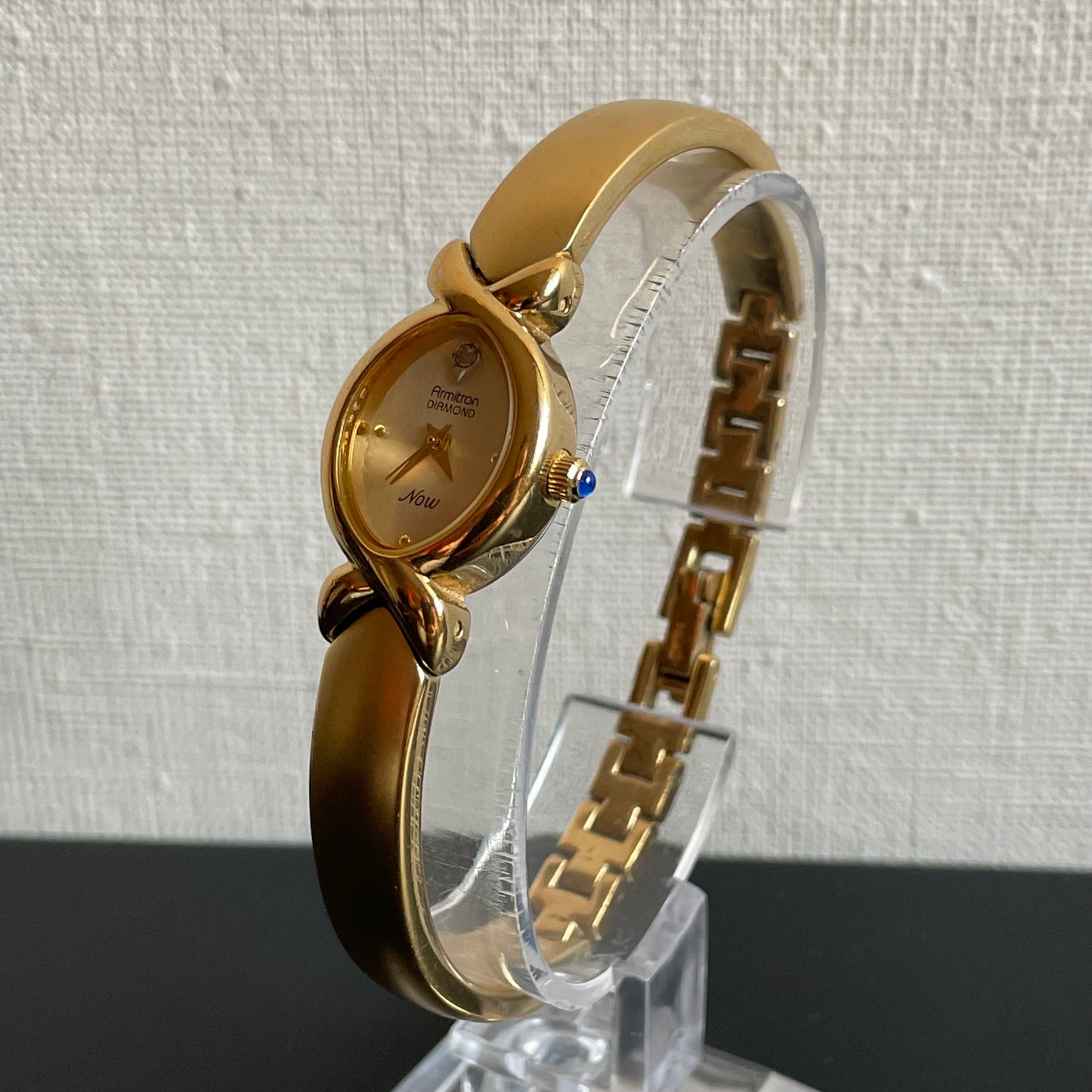 Reloj Joya Armitron Diamond Mujer Años 90 Ovalado Dorado
