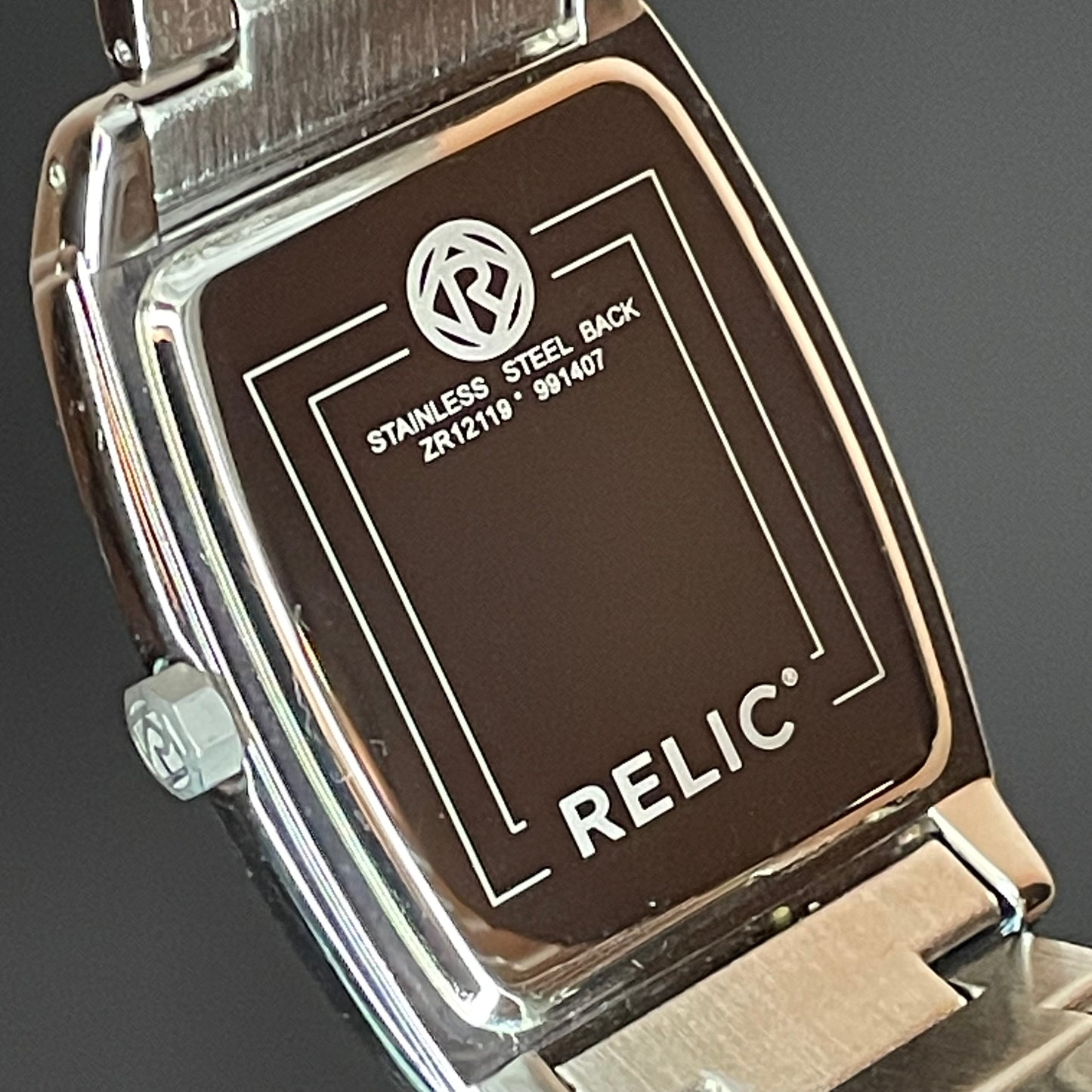 Reloj Relic by Fossil Hombre Año 2007 NOS Acero Tonneau ÚNICO