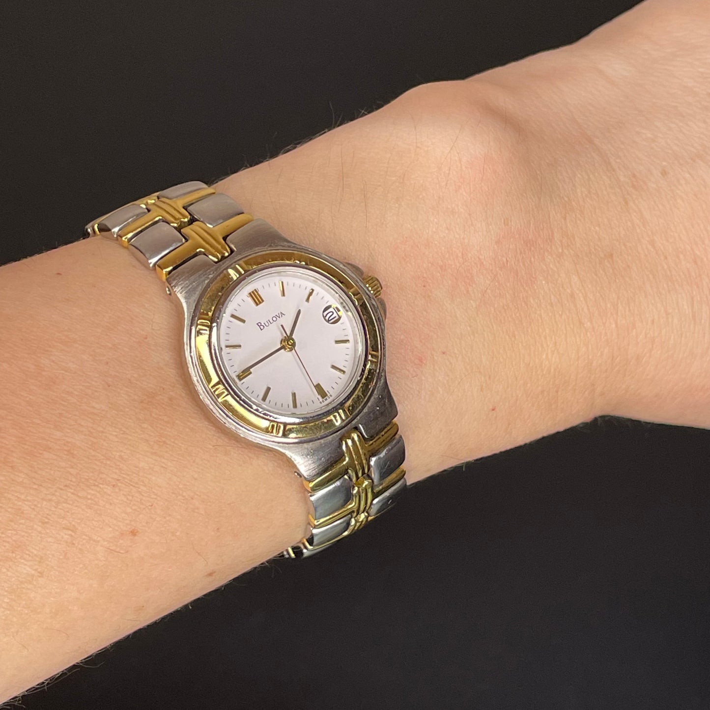 Reloj Bulova Mujer Año 1997 Quartz Bicolor 26mm LEER
