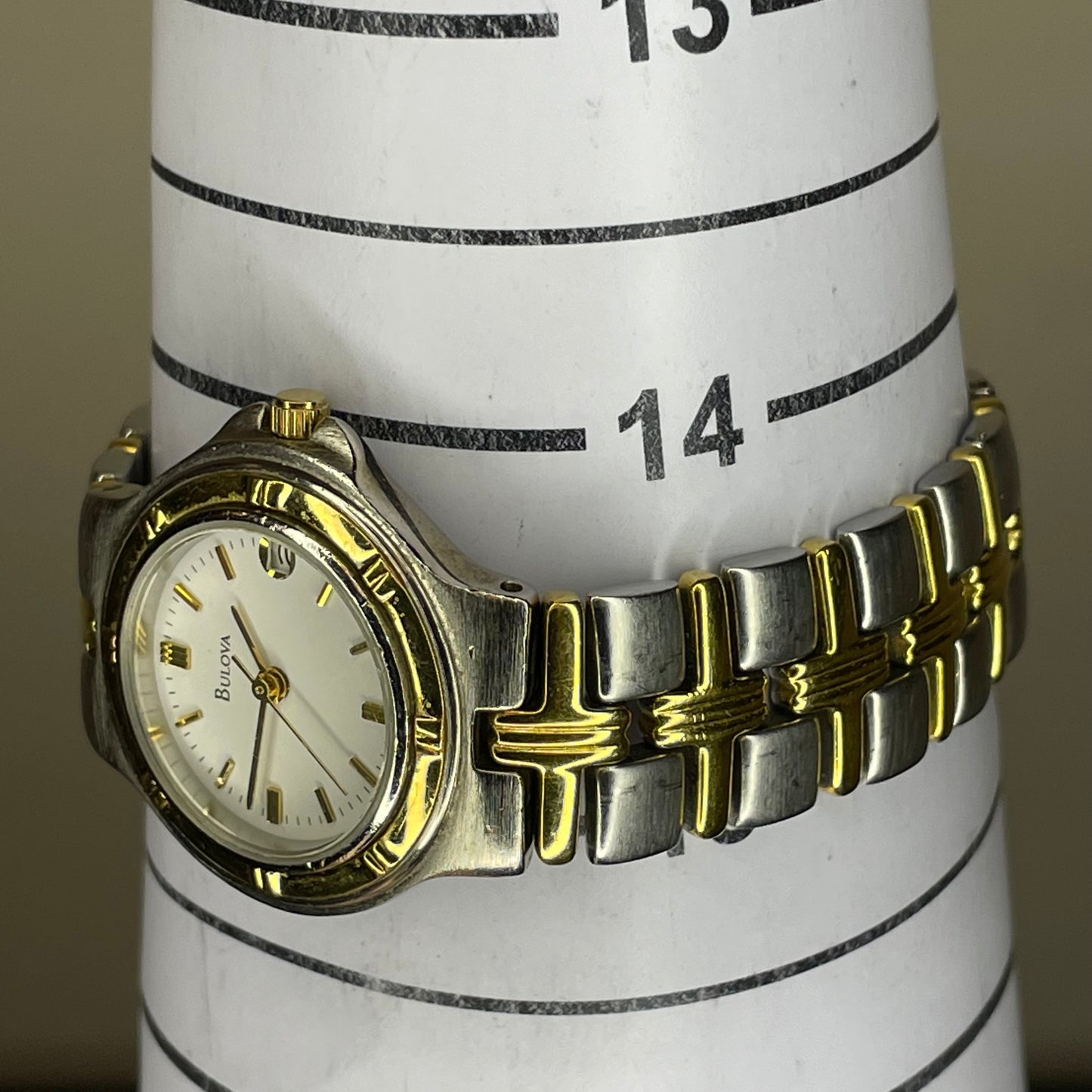 Reloj Bulova Mujer Año 1997 Quartz Bicolor 26mm LEER