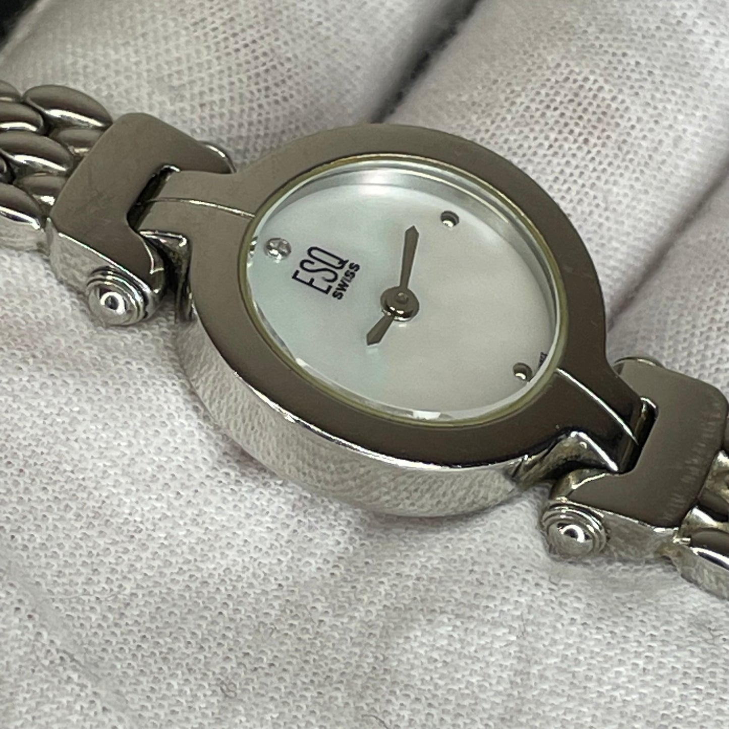 Reloj ESQ by MOVADO Swiss Mujer Madreperla Vintage 2000´s LEER