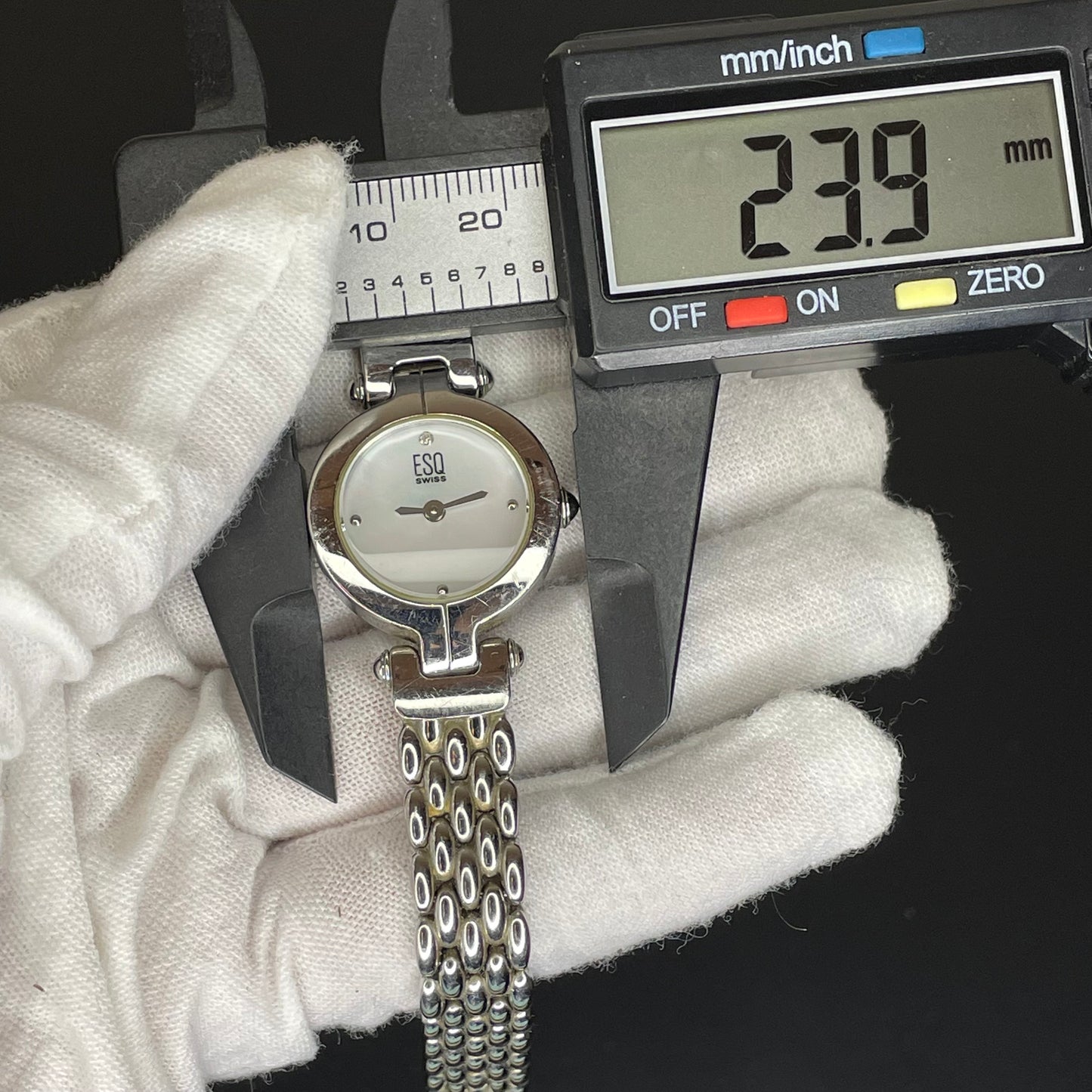 Reloj ESQ by MOVADO Swiss Mujer Madreperla Vintage 2000´s LEER