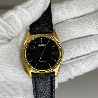 Reloj Seiko 7N43-8111 President Style Abril 1994 Day-Date Negro 36mm