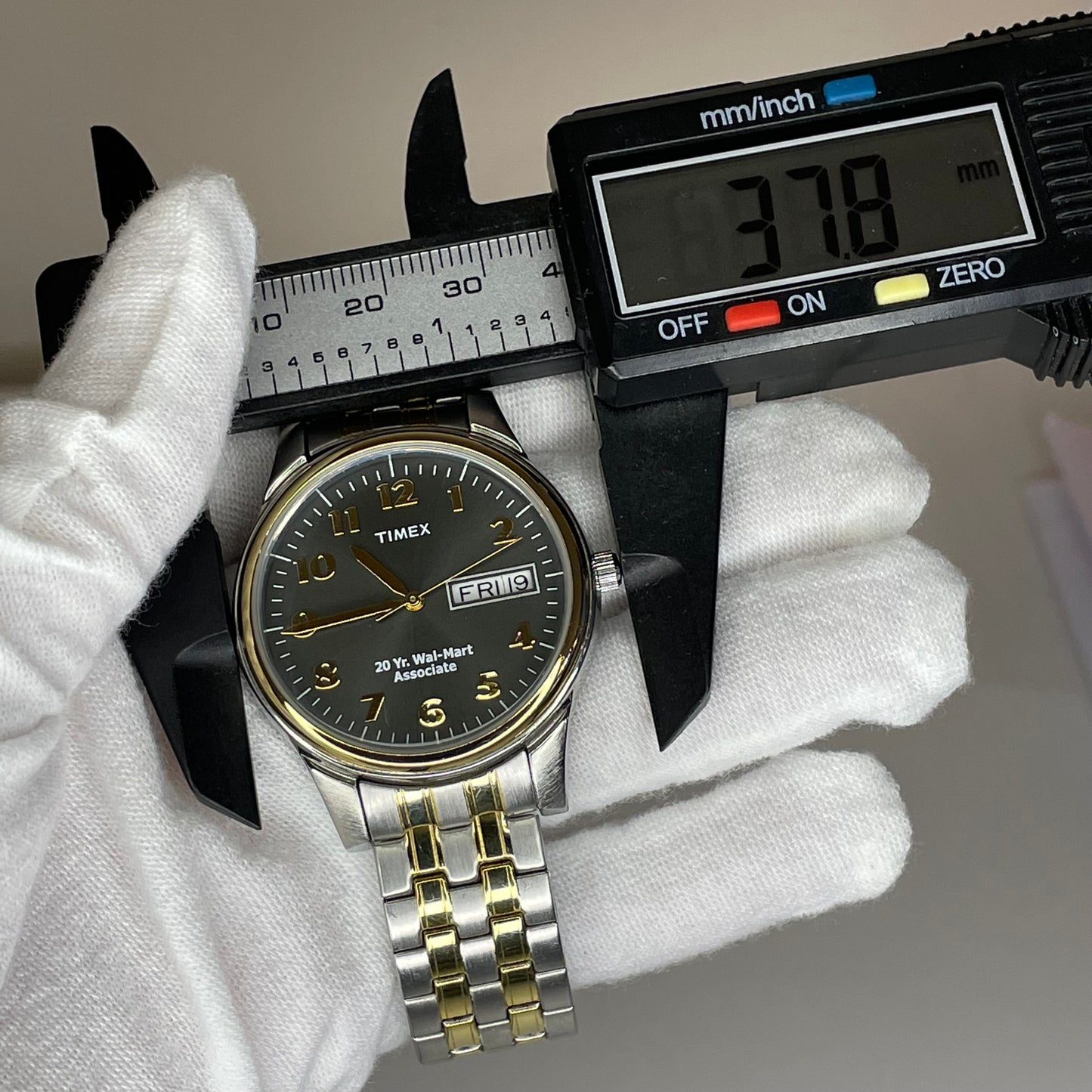 Reloj Timex 20 Year Wal-Mart Associate Day-Date Indiglo Año 2004