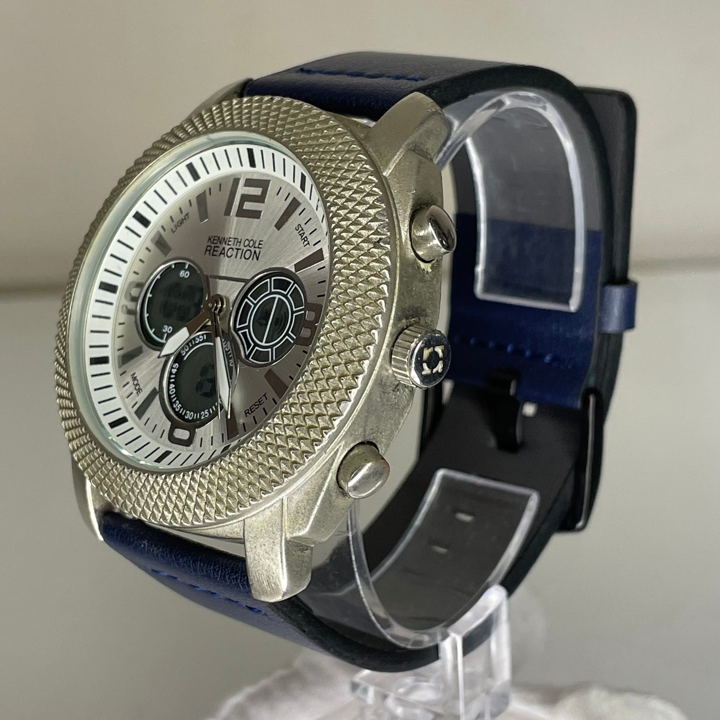 Reloj Kenneth Cole Reaction Ana-Digi Hombre Oversize 49mm Multifunción Año 2011