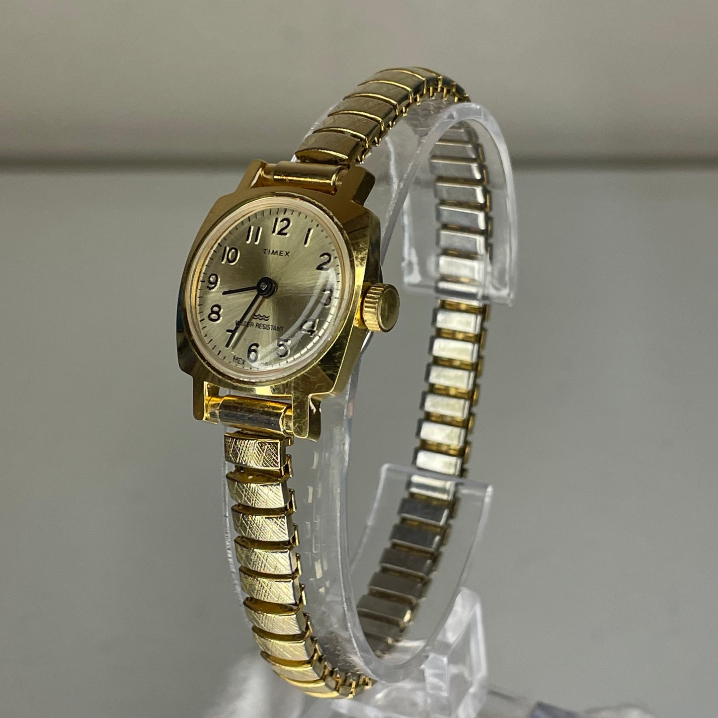 Reloj joya Timex México Mecánico a Cuerda Año 1985 Dorado Muy escaso
