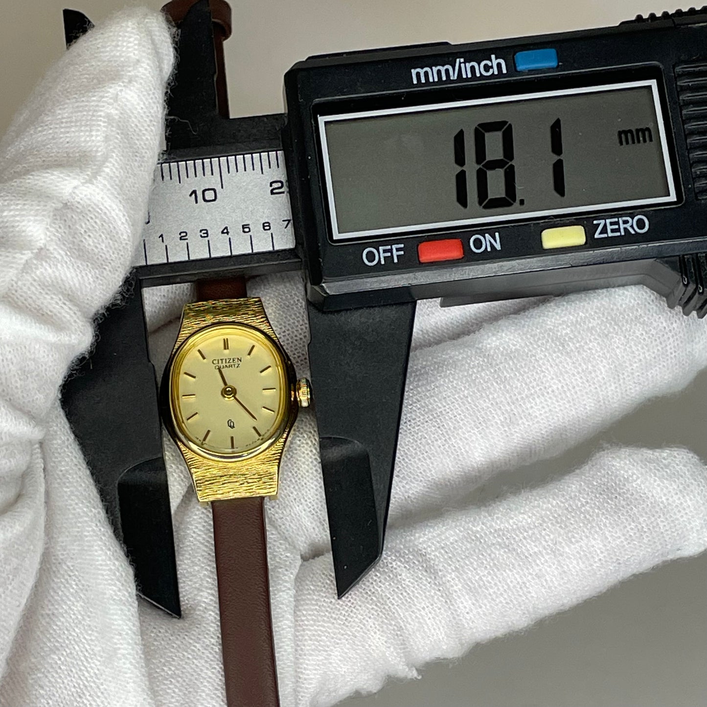 Reloj joya Citizen Quartz Impecable Vintage Años 80 Ultracompacto 18,1 mm