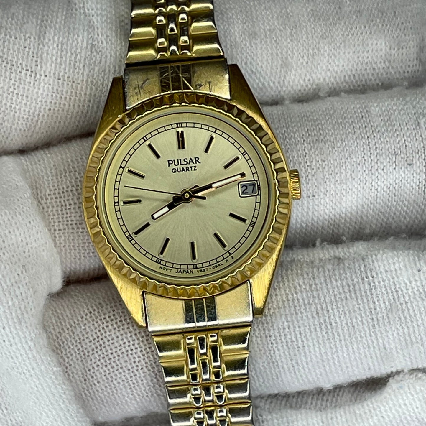 Reloj Pulsar by SEIKO V827-0440 Quartz Date Junio de 1995