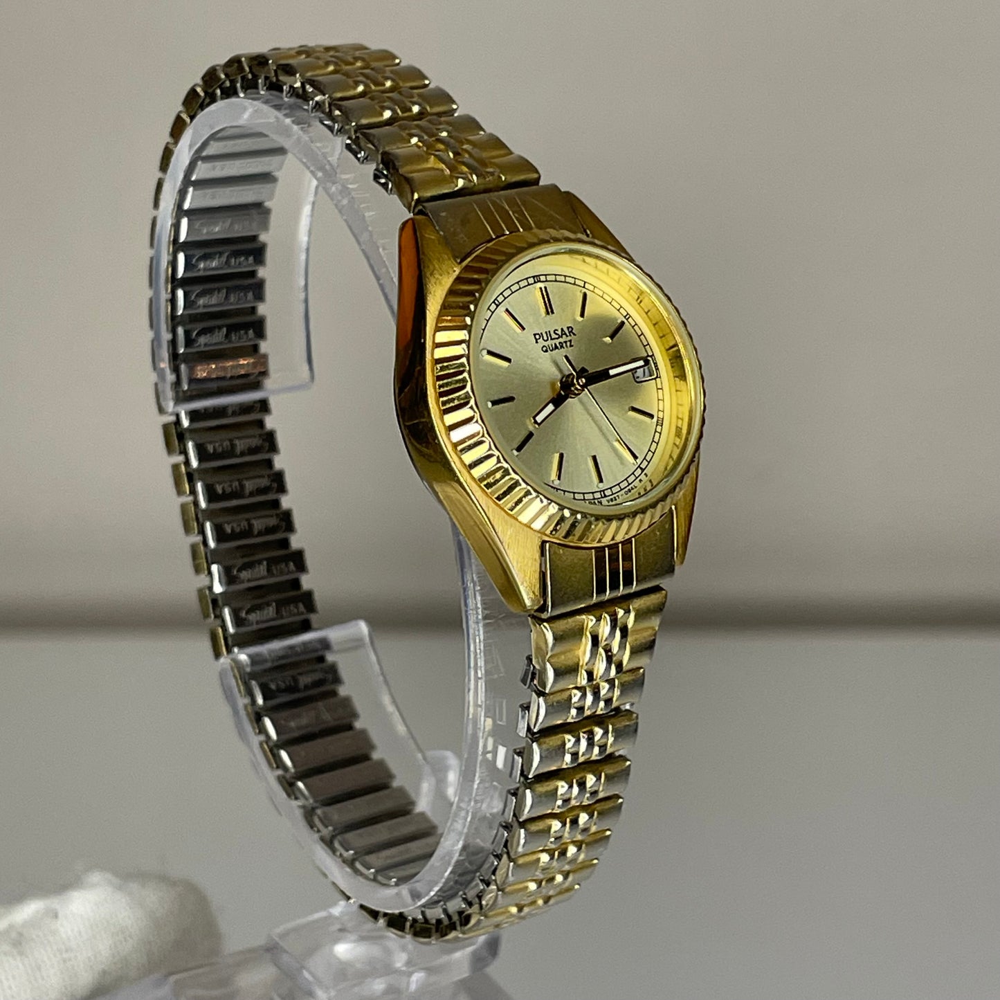 Reloj Pulsar by SEIKO V827-0440 Quartz Date Junio de 1995