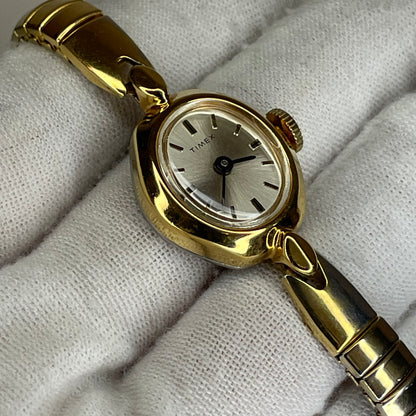 Reloj Timex Cavatina A Cuerda Oval Champagne NOS Año 1968 Mujer 19,2 mm Impecable