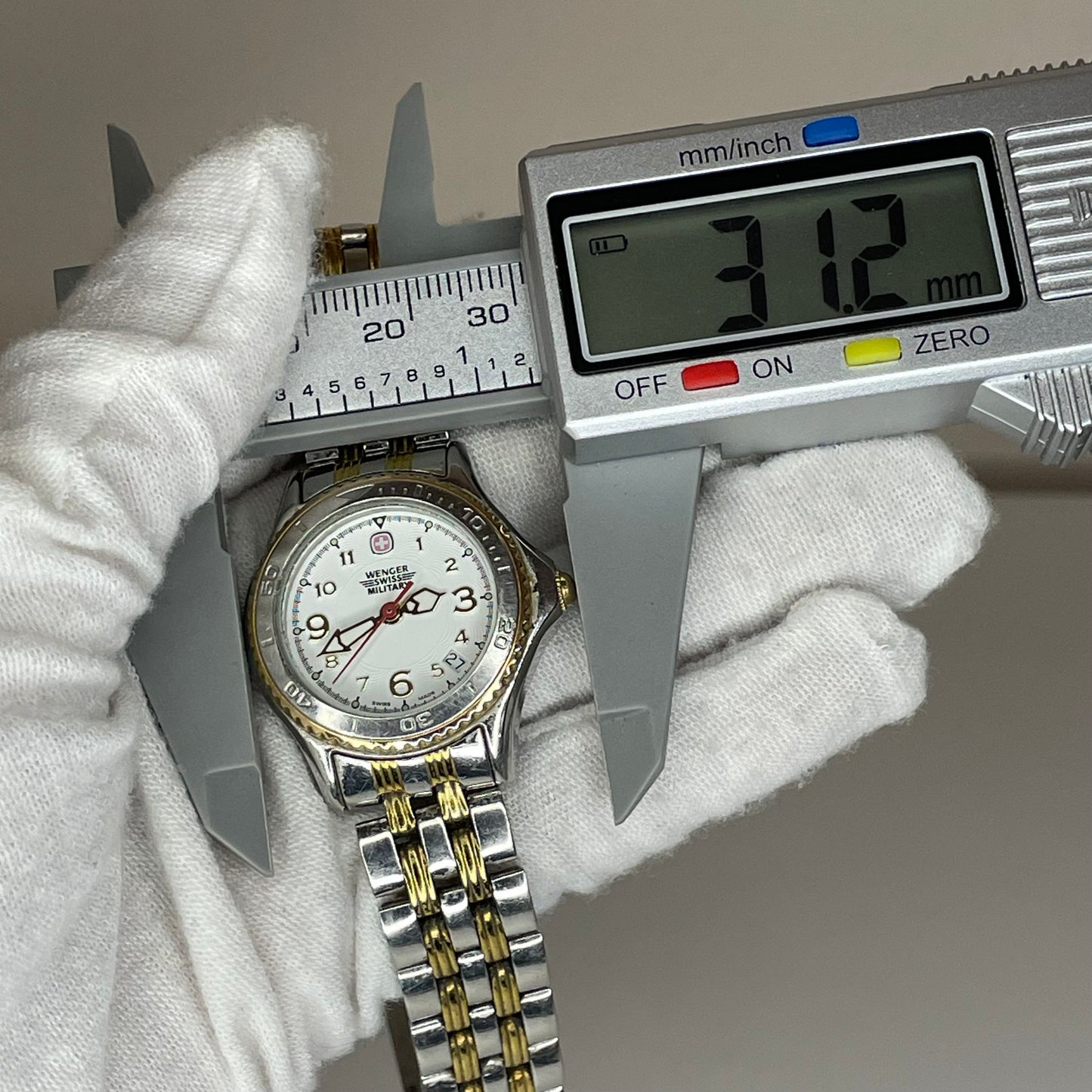 Reloj Wenger Swiss Military Avalanche 79095 Mujer Swiss Made 2002