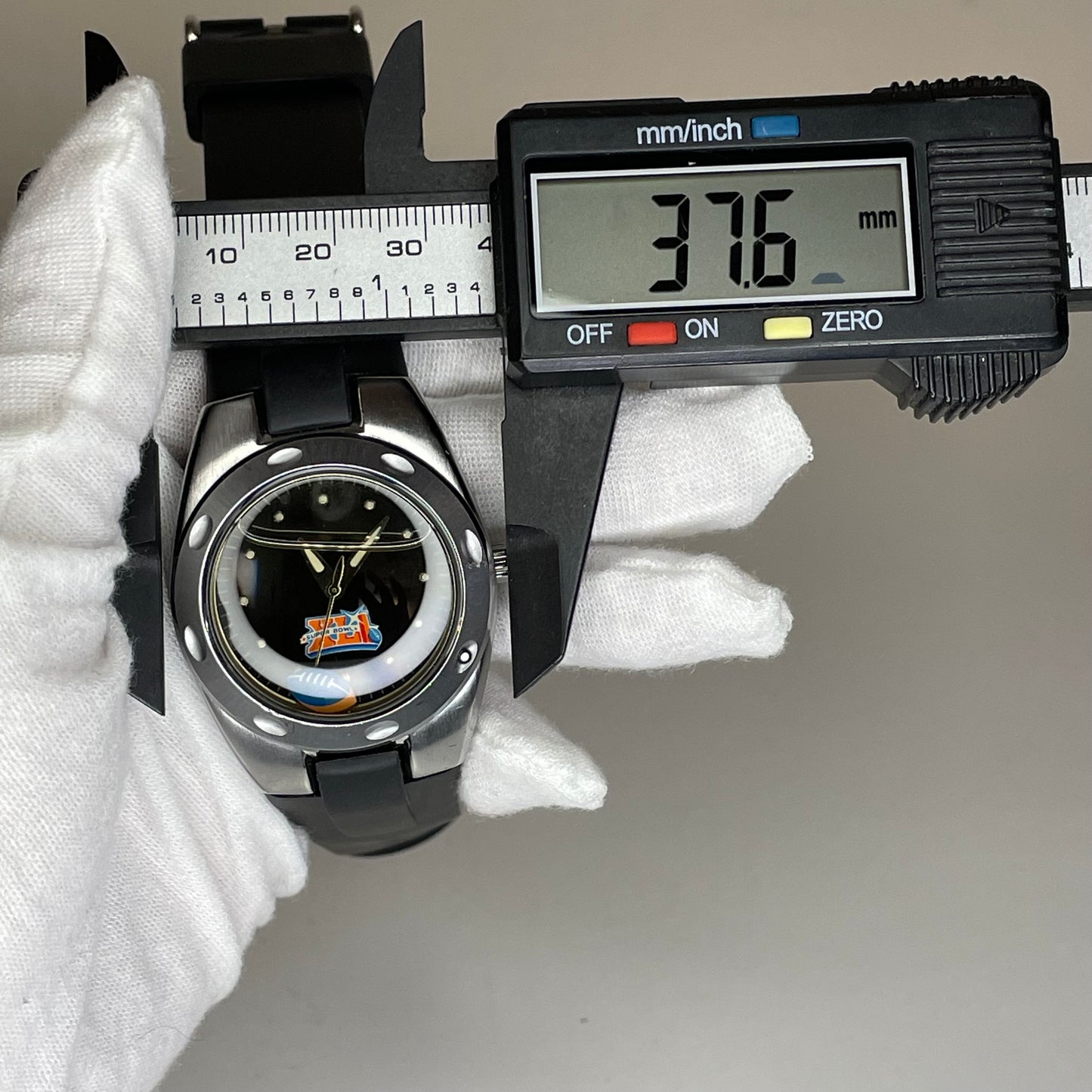Reloj Fossil Super Bowl XLI Liquid Filled "Floating Football" | NOS | Año 2007