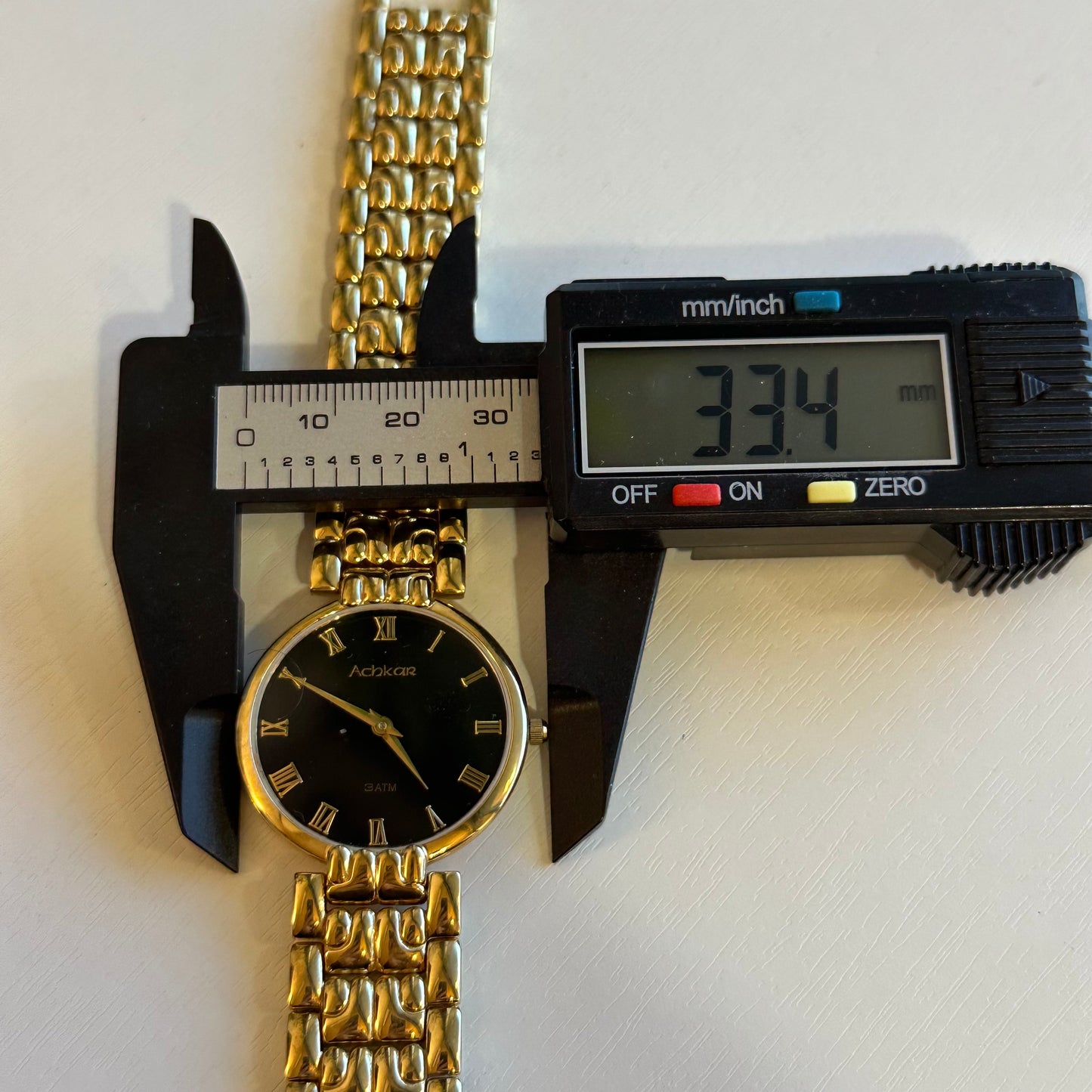 Reloj Achkar Mujer Años 90's Ultrafino Dorado Negro ÚNICO