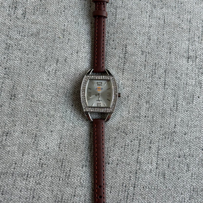 Reloj Dickies Mujer Cuarzo Años 2000s Bisel Cristales Tonneau