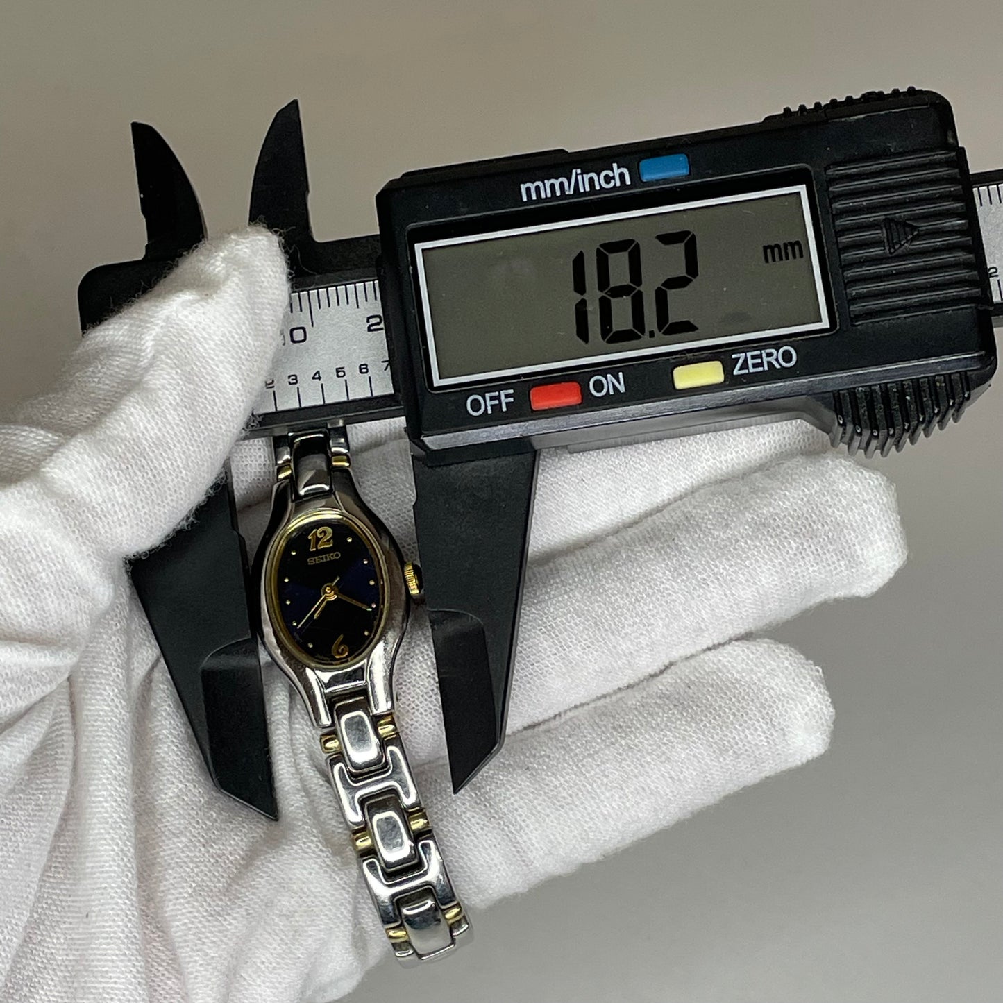 Reloj Joya Seiko Mujer 1N01-0C10 Bicolor azul Julio de 1994