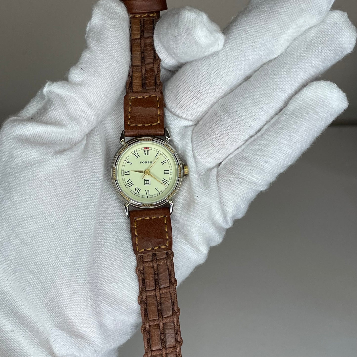 Reloj Fossil PR-5002 Mujer Años 90 Numerales Romanos