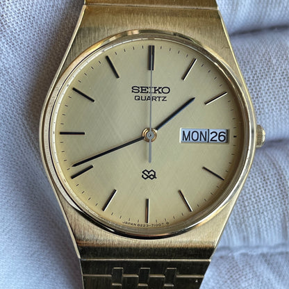 Reloj SEIKO Hombre 8223 Dorado Día Fecha NOV.1989 Pulsera Integrada