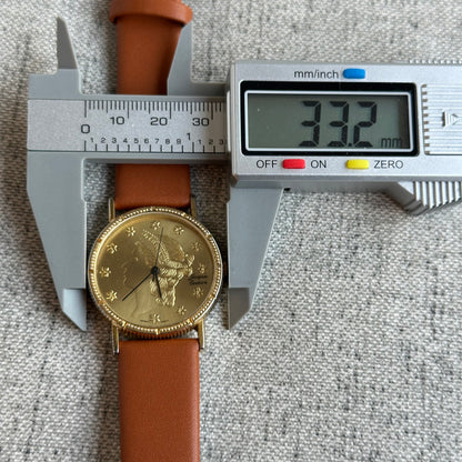 Reloj Jacques Couture Unisex Años 90s Dial Relieve Moneda 32mm
