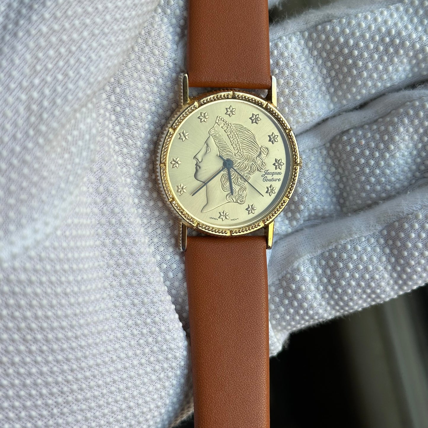 Reloj Jacques Couture Unisex Años 90s Dial Relieve Moneda 32mm