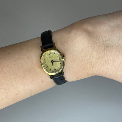 Reloj Timex A Cuerda GREAT BRITAIN Mujer Año 1975 Dial texturizado Funciona perfecto