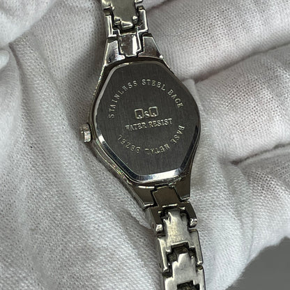 Reloj joya Q&Q G957-400 HWD brazalete integrado Años 2000s Impecable