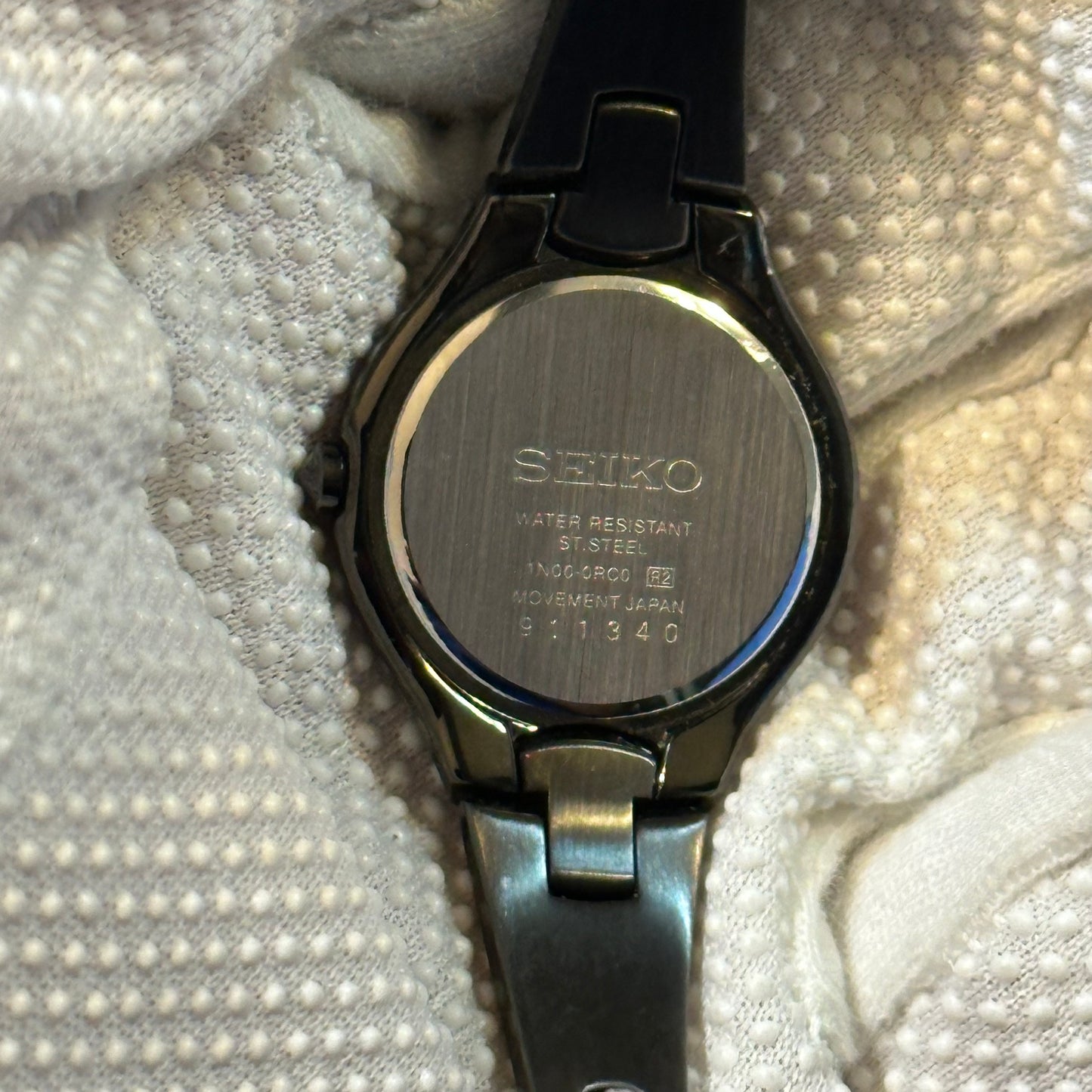 Reloj Joya Seiko Mujer Negro 26mm Acero Minimalista Enero de 1999