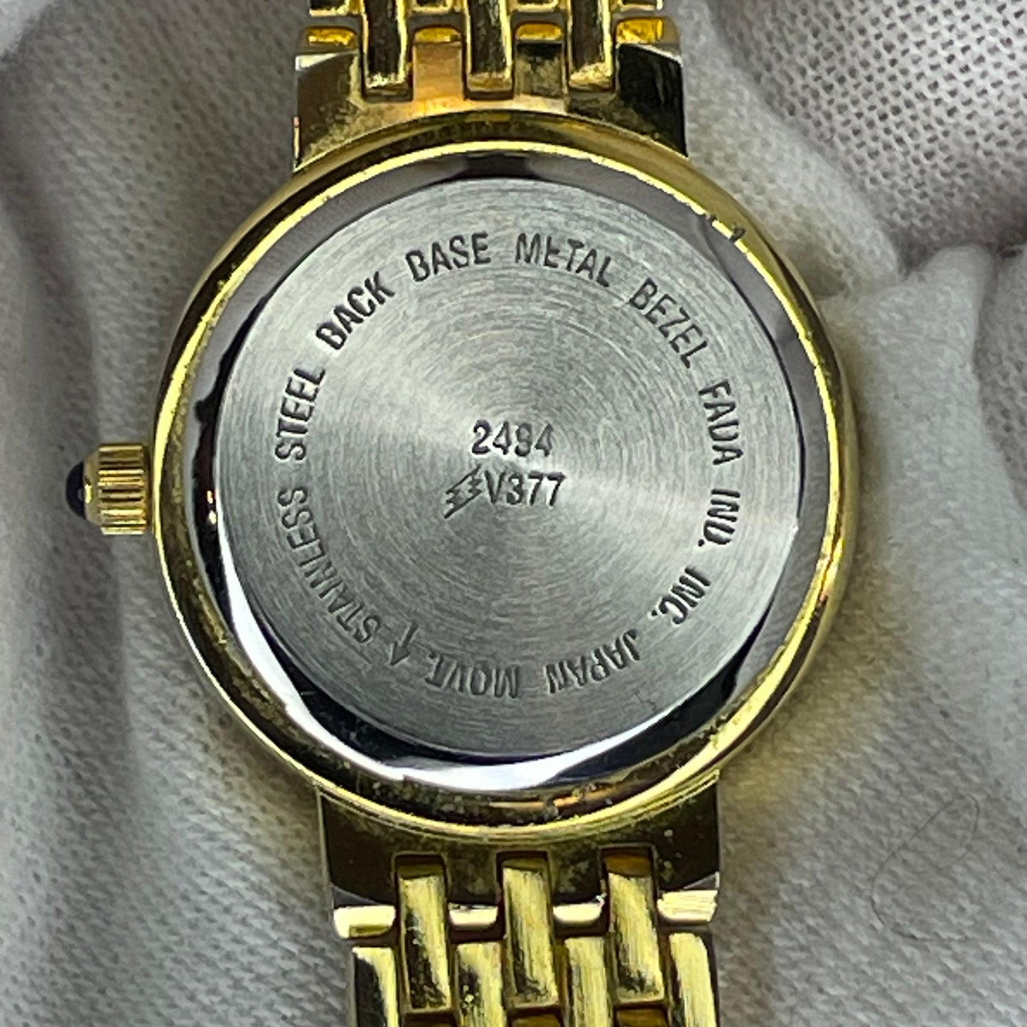 Reloj Joya Gloria Vanderbilt GV II Año 1995 aprox. NOS Dorado Bisel de cristales Neoclásico