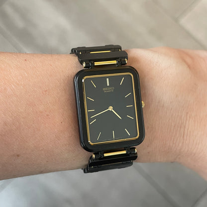 Reloj SEIKO Mujer enero/1985 Rectangular Negro Dorado RARO