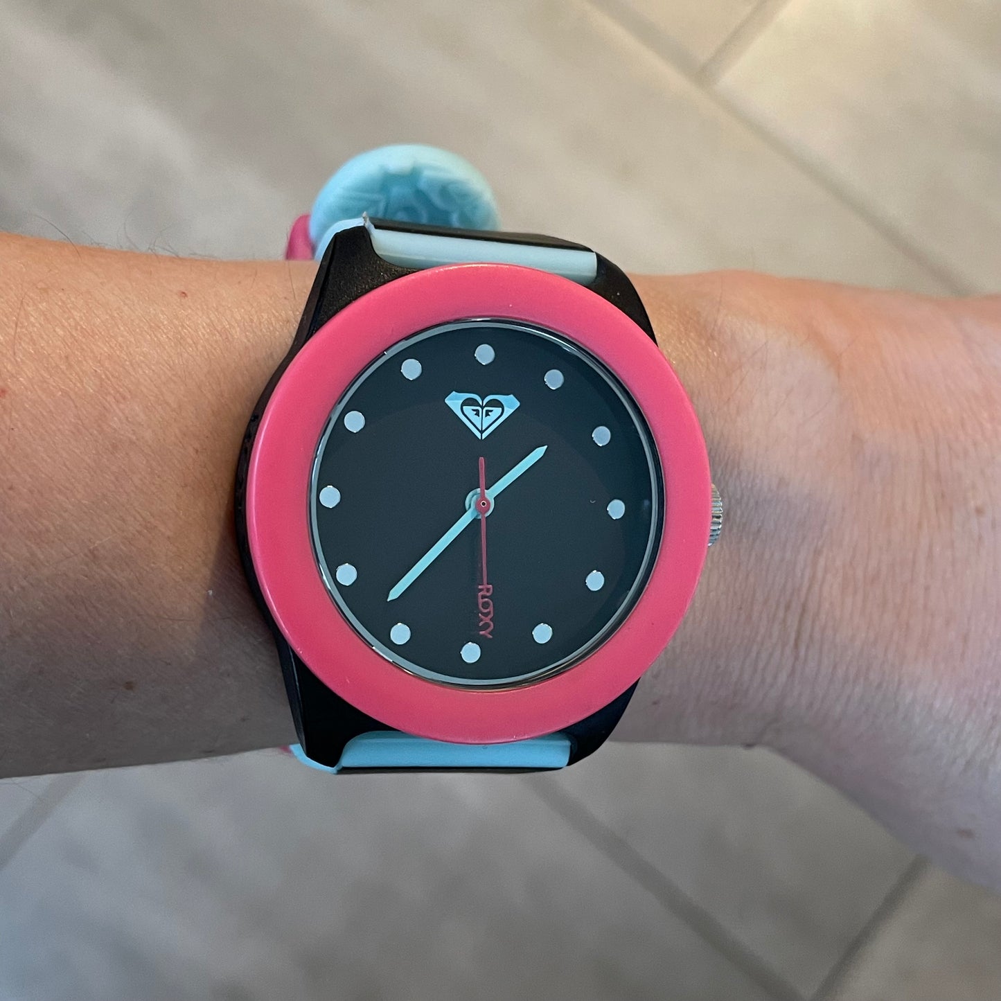 Reloj ROXY The Kai Mujer Cuarzo Grande Bicolor años 2000´s