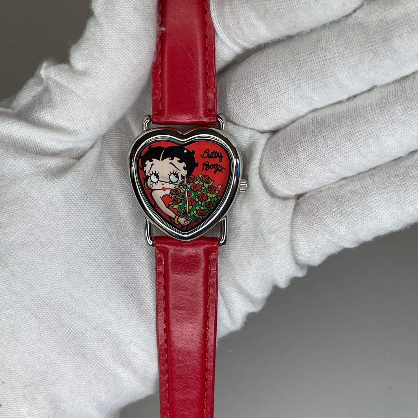 Reloj Betty Boop Urban Station Heart Shaped, año 2005 ÍCONO DEL CINE